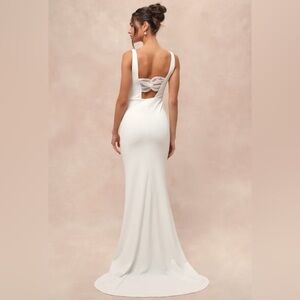 NWT Lulus White Sleeveless Twist Back Mermaid  Maxi Wedding Formal Gown Small